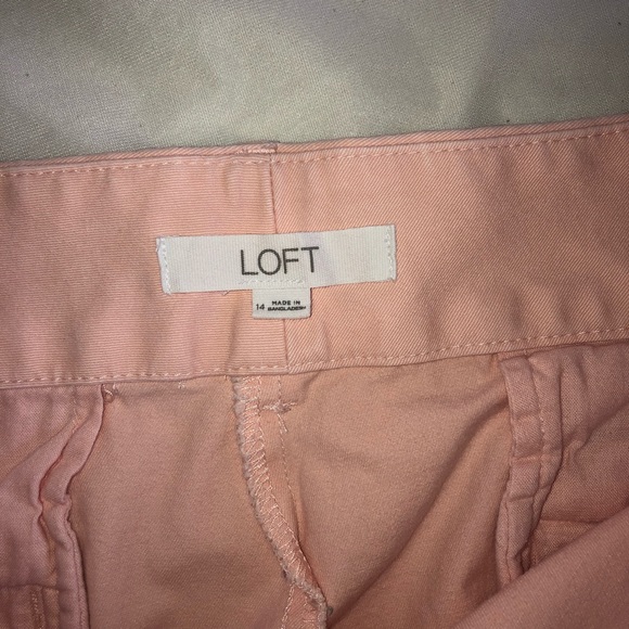 LOFT Peach Shorts - Picture 7 of 7